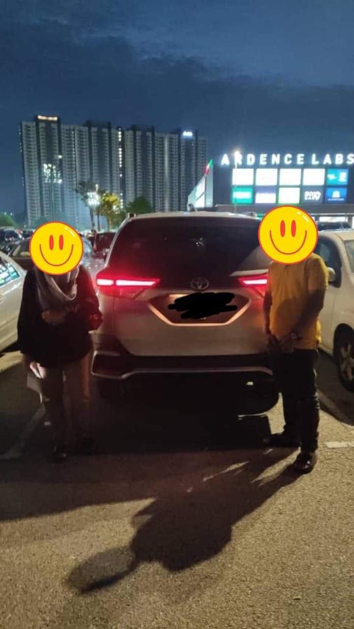 Image gallery marquee